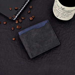 Herren-Geldbörse in Dunkelgrau und Marineblau mit mattem Finish im minimalistischen Design