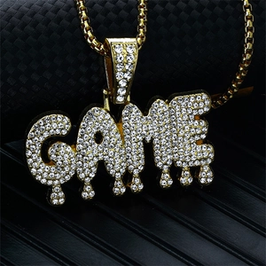 Collier hip hop doré avec pendentif lettres GAME serti de pierres brillantes