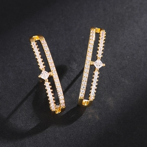 Boucles d'oreilles double couche en laiton avec cristaux rectangulaires et fini doré