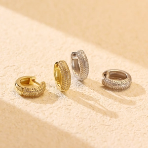 Sparkling S925 silver hoop earrings with pavé zircons in gold and silver finish