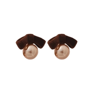 Brown velvet bow earrings with champagne pearls, elegant vintage style studs for women
