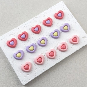 Colorful resin heart charms for DIY crafts and phone case decor set of 15 pieces