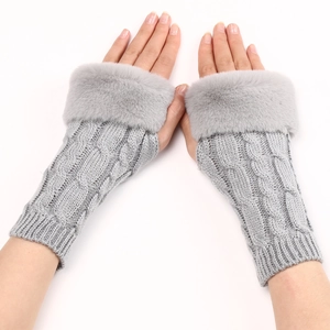 Gray cable knit fingerless gloves for women with faux fur trim and warm thermal design