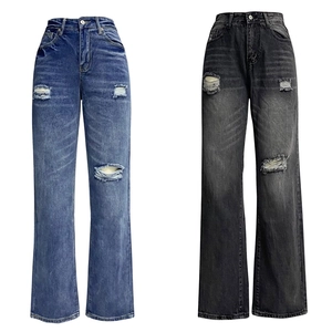 Detailansicht der High Waist Jeans mit Rissen in Dunkelblau und Rauchgrau Waschung