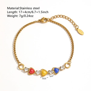 Bracelet doré en acier inoxydable avec cœurs colorés et zircons blancs étincelants