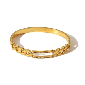 Vintage 18K gold-plated cuban chain bracelet with rectangular crystal pave detail