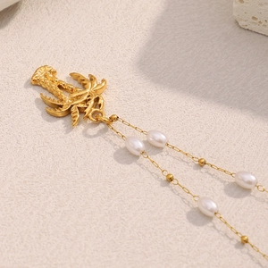 18K gold plated stainless steel necklace with palm tree pendant and white pearls