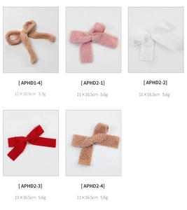 Detailed size chart for plush felt bow ornaments in various colors and dimensions