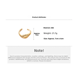 Vista dettagliata del bracciale dorato in ABS a forma di onda con misure e peso 21,7g