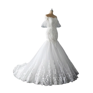 Elegant off-shoulder mermaid wedding dress with lace embroidery and pearl beading
