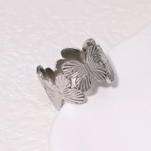 Anello aperto a farfalla in argento acciaio inossidabile con design traforato