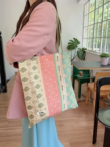 Sac fourre-tout en toile à patchwork floral, grand sac à bandoulière élégant pour voyages