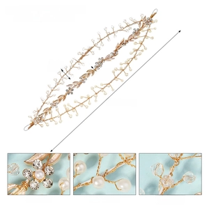 Detailed size specifications of baroque pearl headband with rhinestones and crystals