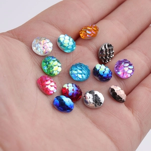 8mm colorful resin fish scale flatback cabochons for DIY jewelry making in palm