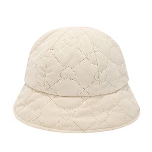 Beige bucket hat featuring heart-shaped quilting and a retro round-top design
