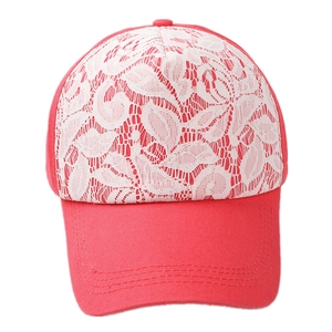 Casquette de baseball en toile rose pour femme avec dentelle blanche et visière incurvée