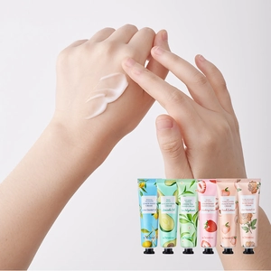 Texture of moisturizing hand cream with a 6-pack assorted scented lotion gift set