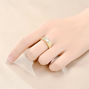 Retro titanium steel ring with chain link texture and round cubic zirconia stone
