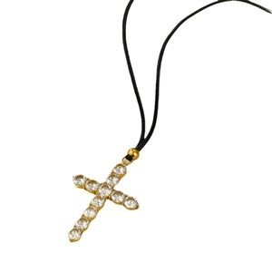 Cross pendant necklace in 18K gold stainless steel with sparkling cubic zirconia stones