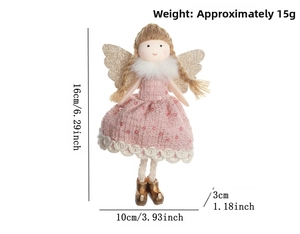 Détail d'une poupée ange de Noël en peluche avec jupe à paillettes roses et mesures