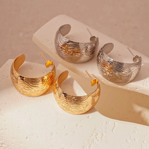 Boucles D'oreilles C Larges Texture Martelée Tige Argent Métallique Ondulation Eau Style Minimaliste Français Pour Femmes