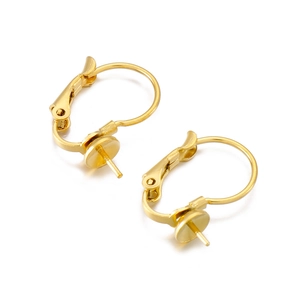 Paire de crochets d'oreilles en acier doré avec supports plats pour perles et tiges