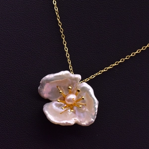 Baroque pearl flower necklace with 925 silver gold chain for women on black leather