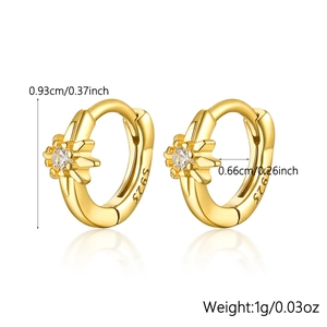 Detail of S925 sterling silver star stud earrings with zirconia and size measurements