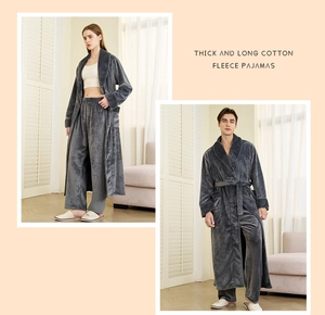 Pyjama épais en polaire corail gris foncé avec peignoir long et pantalon pour hommes et femmes
