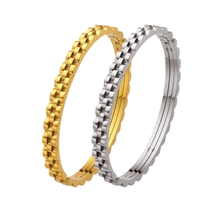 Three-layer gear style stainless steel bracelet in gold and silver finish for hip-hop style