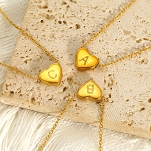 Collier Initiale Coeur Acier Titane Plaqué Or Pendentif Lettre Minimaliste Bijoux Pour Femmes Mode Quotidienne