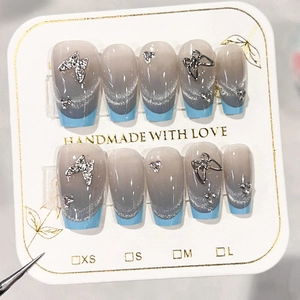 Faux Ongles Faits Main Avec Papillon En Métal Et Strass Bleu French Dégradé Gris Coffin Nail Art Pour Femme