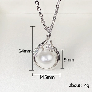 Baroque style pearl pendant necklace with rhinestone details and size measurements