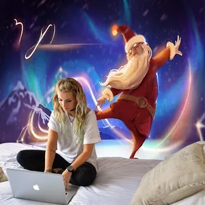 Detail van Kerstman wandkleed met poollicht achtergrond en Merry Christmas tekst