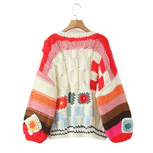 Cardigan bohème en maille à col V avec carrés crochetés colorés et manches lanternes