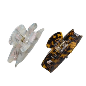 Classic leopard and cloud pattern acetate hair claw clips for women hair styling