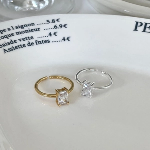 Minimalist 925 sterling silver open rings with emerald cut square cubic zirconia in gold and silver