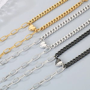 Minimalistisches Magnet-Herz-Armband mit kubanischer Gliederkette in Gold und Silber