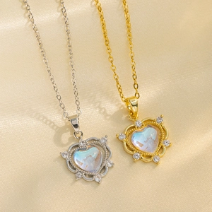 Titanium Steel Heart Pendant Necklace For Women Luxury Heart Moonstone Style Necklace With Rhinestones Fashion Jewelry Gift
