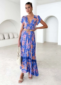 Detail of floral V-neck maxi dress with single-breasted buttons and leather belt