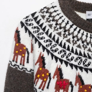 Short Fair Isle knit cardigan with grey animal jacquard pattern and soft wool texture