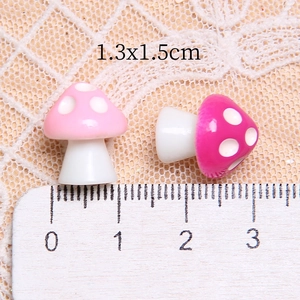 Mini resin mushroom beads for DIY crafts in pink and rose red colors, 14mm size