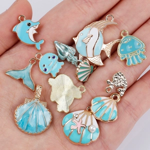 See-blaue Meeres-Emaille-Anhänger in Goldoptik für DIY-Schmuck und Armbänder