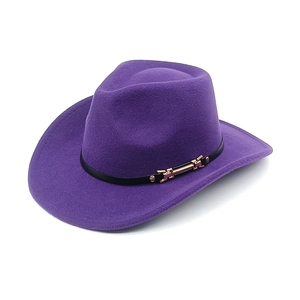 Purple wide-brim cowboy hat in wool felt with black leather band and gold metal buckle