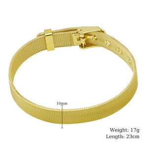 Detail of 10mm wide gold mesh strap bracelet with 17g weight and 23cm length specs