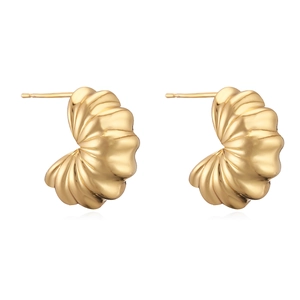 Chic 18k gold plated copper earrings with irregular geometric shell fold design