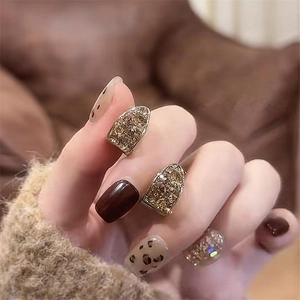 Luxury gold finger rings set with champagne crystals for French style nail decoration