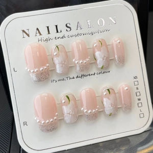 Handgefertigte Aufdrücknägel Rosa Verlauf Blumig Glänzend Mit Künstliche Perlen Silber Glitzer Elegante Maniküre Für Frauen