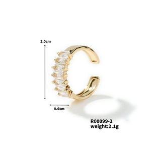 Detailed view of a gold cubic zirconia ear cuff with 2.0cm diameter and 2.1g weight