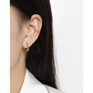 Elegant gold chain ear cuff and smooth hoop earring set in S925 sterling silver for women